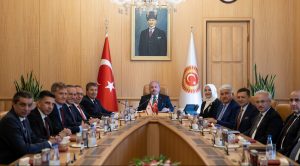 Read more about the article TBMM Başkanı Mustafa Şentop, ilk resmi ziyaretini Ankara’ya gerçekleştiren KKTC Başbakanı Ünal Üstel ve heyetiyle Görüştü.