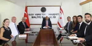 Read more about the article Maliye Bakanı Alişan Şan Halkımın Teknolojiden Uzak Kalmasını Kabul Edemem